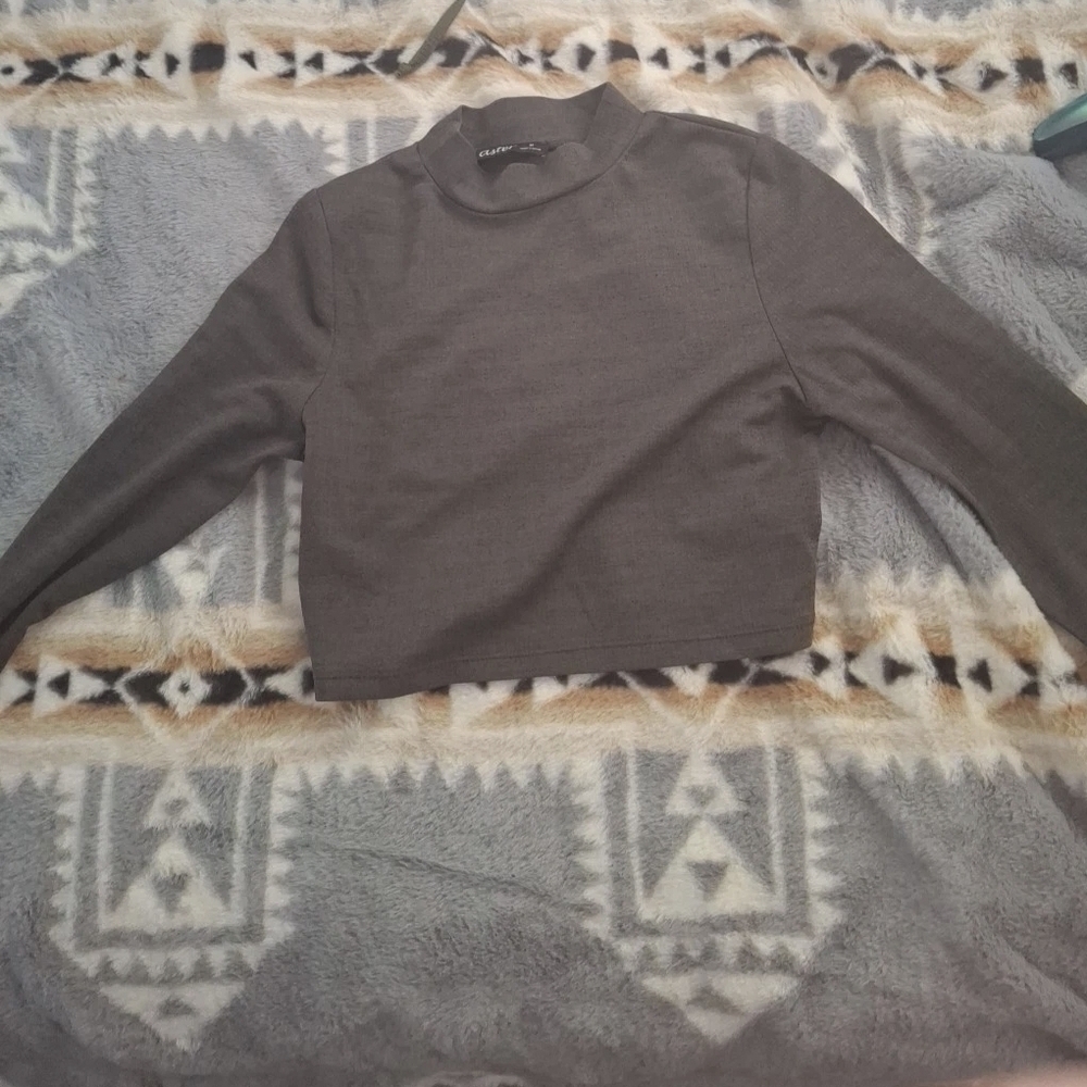 Cropped Turtleneck Sweater in Charcoal Gray - Women's